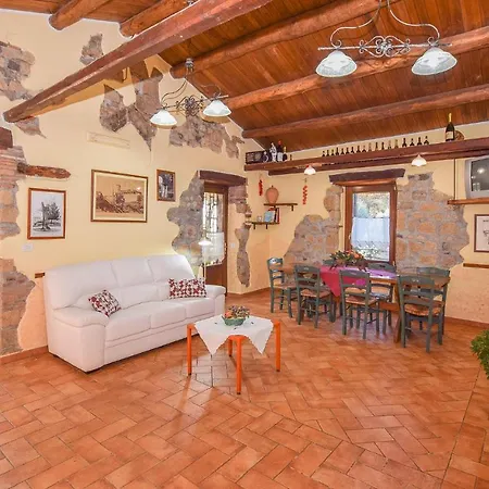Stunning In With Kitchen * Valentano